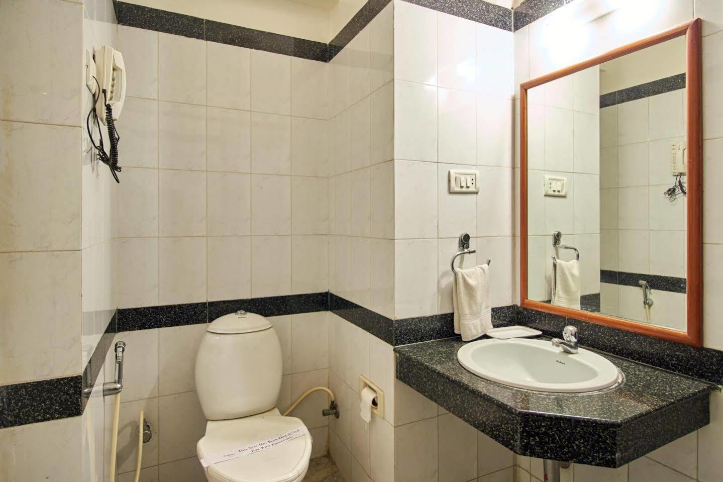 Hotel Chalukya Μπανγκαλόρ Εξωτερικό φωτογραφία