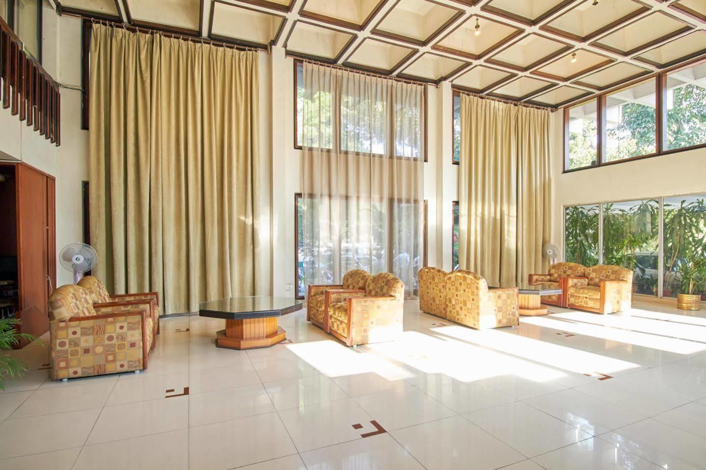 Hotel Chalukya Μπανγκαλόρ Εξωτερικό φωτογραφία
