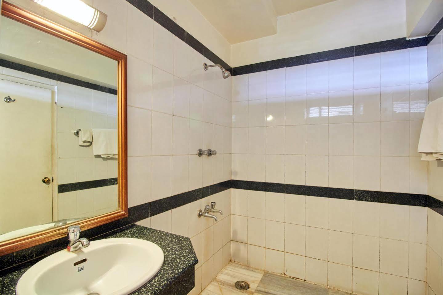 Hotel Chalukya Μπανγκαλόρ Εξωτερικό φωτογραφία